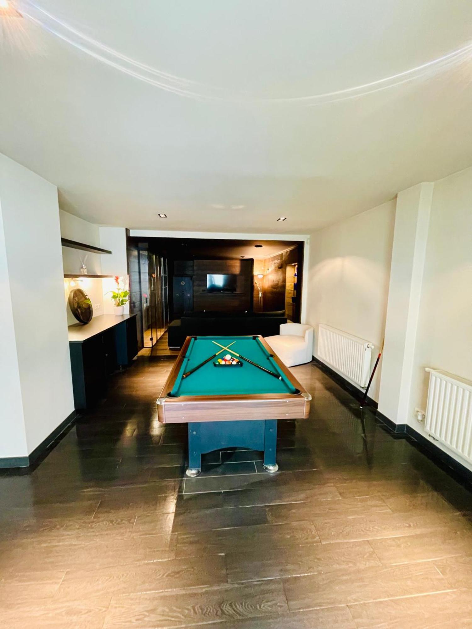 Down Town Spacious Loft Retreat With Private Parking Bruxelles Extérieur photo