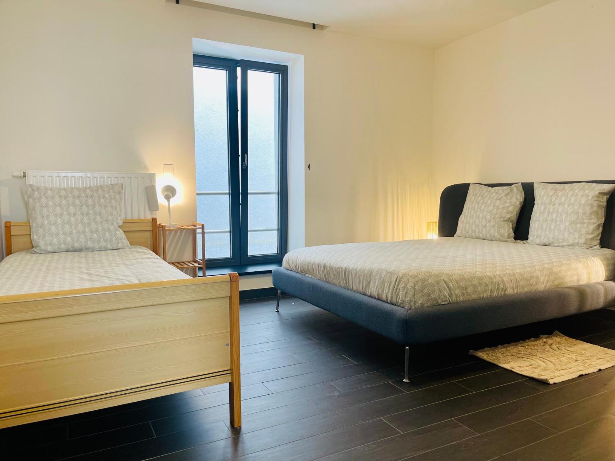 Down Town Spacious Loft Retreat With Private Parking Bruxelles Extérieur photo